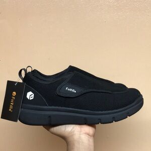 FitVille Marca Hook Loop Velcro Strap Laceless Slip On Size 10.5 Extra Wide